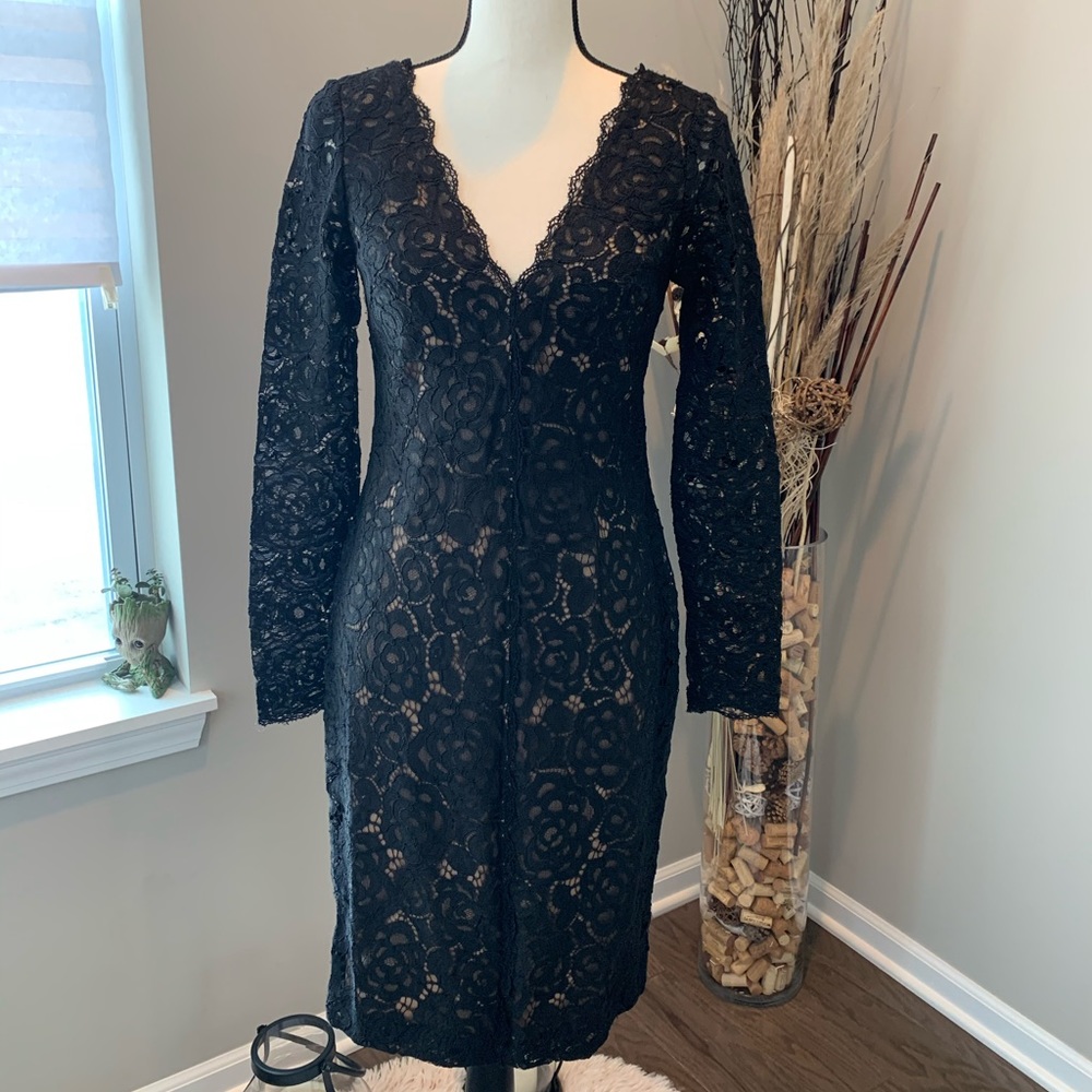 ✨Vera Wang (NWOT) Black Lace Cocktail Dress  Size S✨